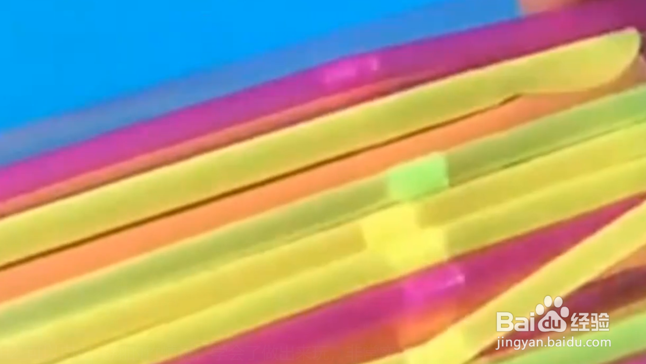 如何用吸管和扇叶自制竹蜻蜓？