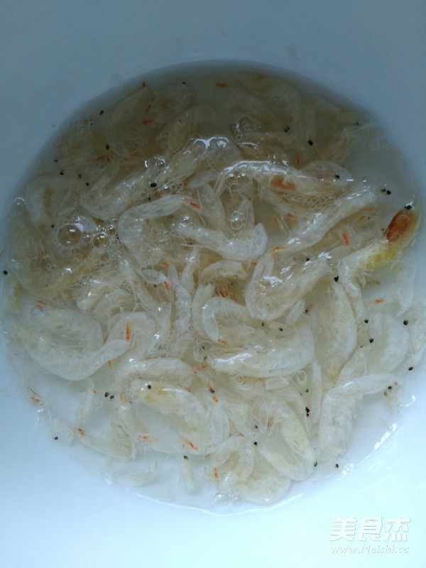 虾皮苦苣饼的做法