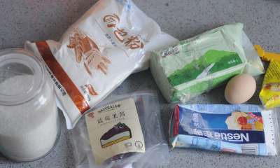 卡士达酱芝麻餐包的做法