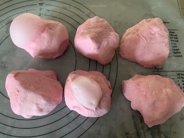 火龙果麻薯芋头欧包