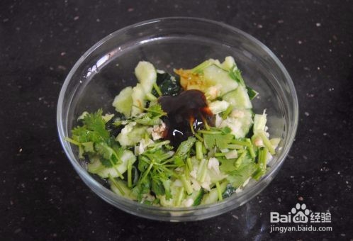 家常拍黄瓜做法教程图解，怎么做更入味？