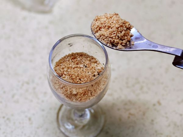 草莓酱奶酪三色木糠杯