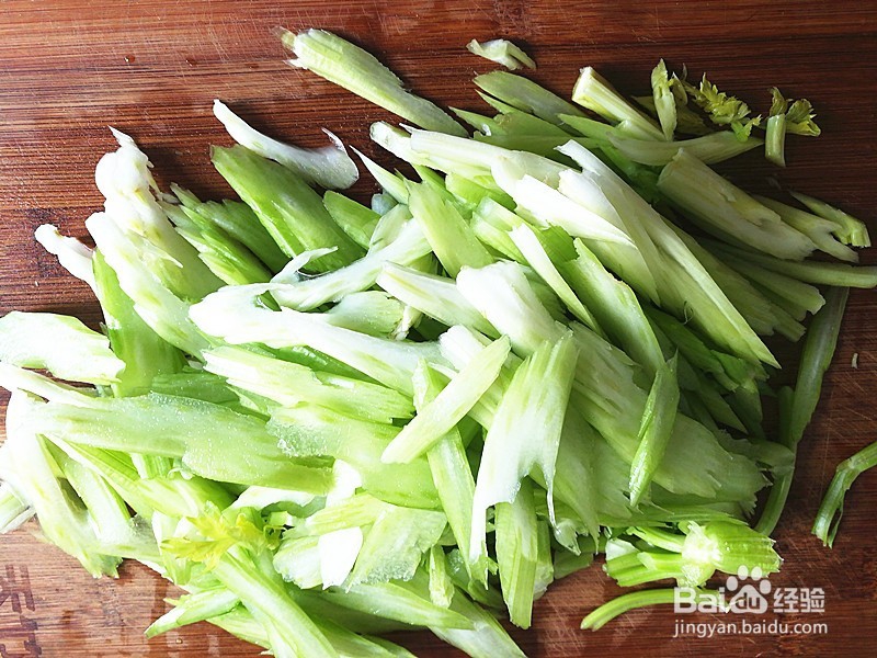 怎么做黑豆腐干炒芹菜