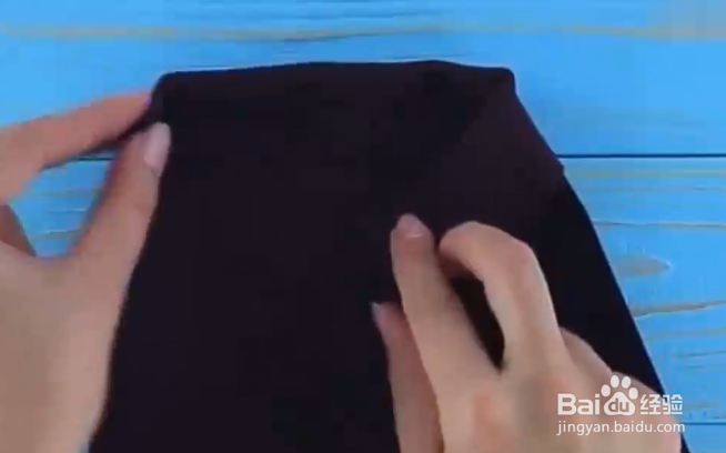 如何给芭比娃娃制作衣服