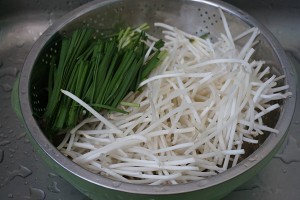 韭菜豆芽的做法