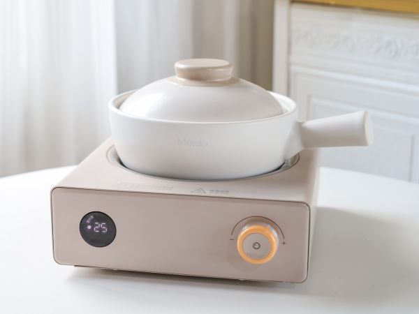 广式腊味煲仔饭