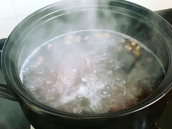 紫米红豆杂粮粥