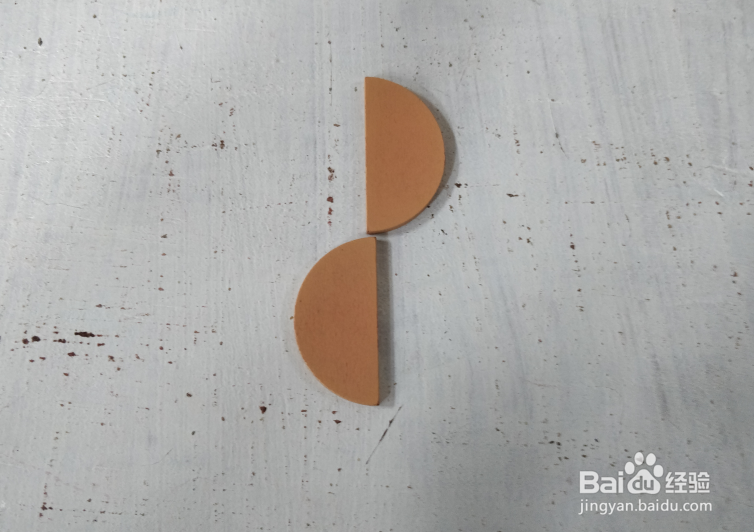 用智力拼板怎样拼一个排风扇?