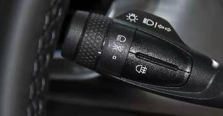 左转向灯是向上还是向下