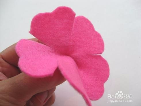 与孩子们一起制作美丽而容易的毛毡花