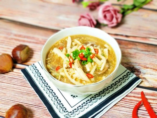 酸辣暖身开胃汤