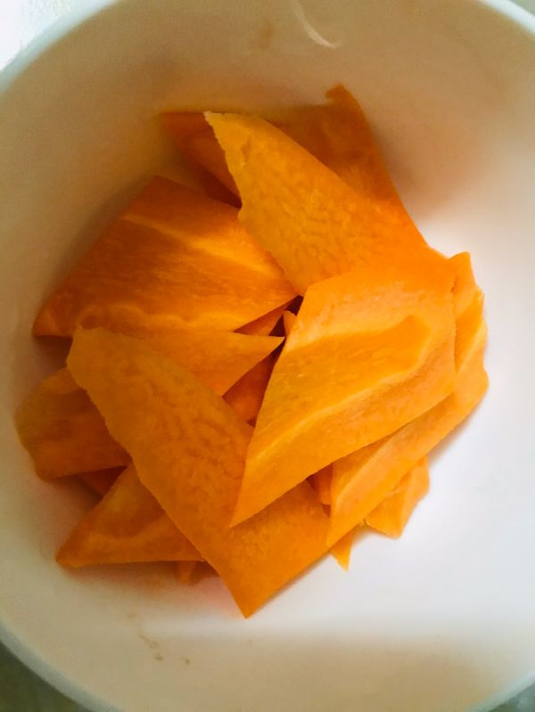 咖喱翅和酸辣土豆丝