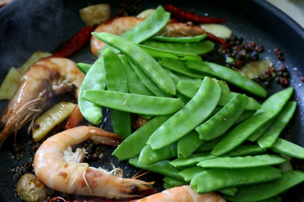 香辣荷兰豆炒大虾