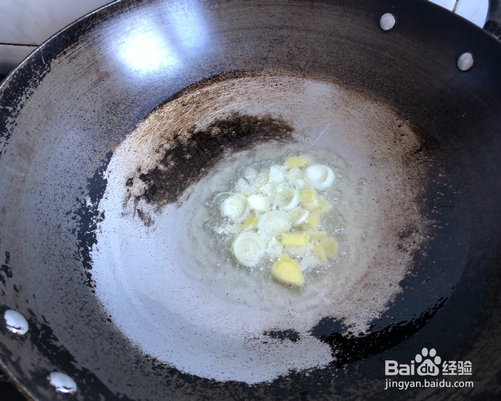 自己做炒梭子蟹海鲜美食