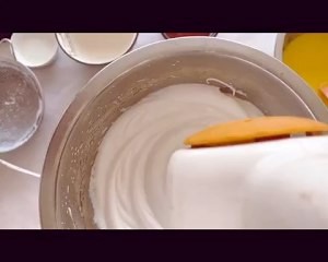 戚风蛋糕的做法