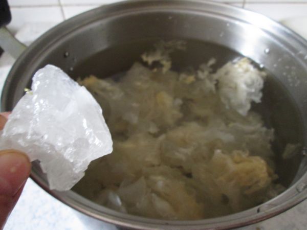 #柏翠辅食节-健康食疗#苹果银耳红果汤