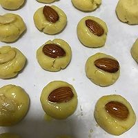 自制好吃的杏仁一口酥