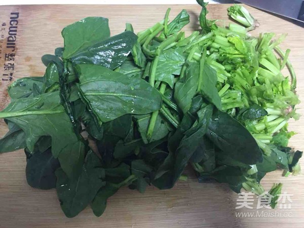 菠菜鸡蛋面的做法