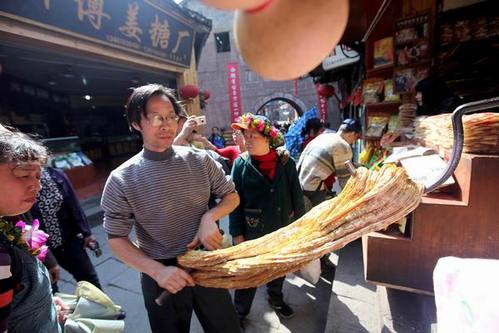 怎样在“凤凰古城”吃喝玩乐之《特产美食》篇！