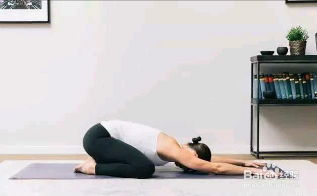 缓解腰背疼痛的瑜伽体式