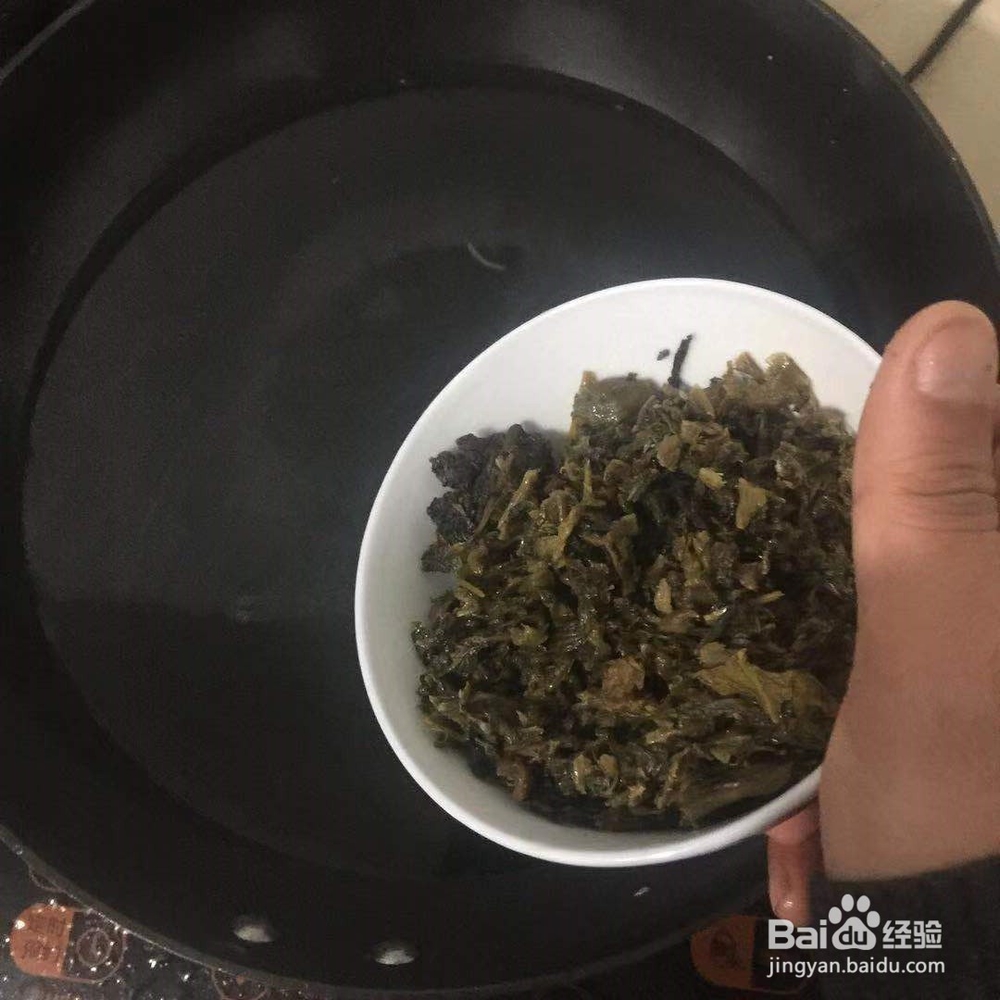 如何在家做酸菜粉干好吃？