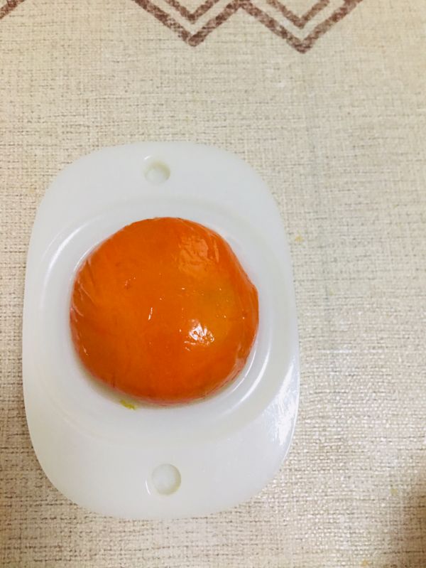 广式金沙奶黄柿子月饼