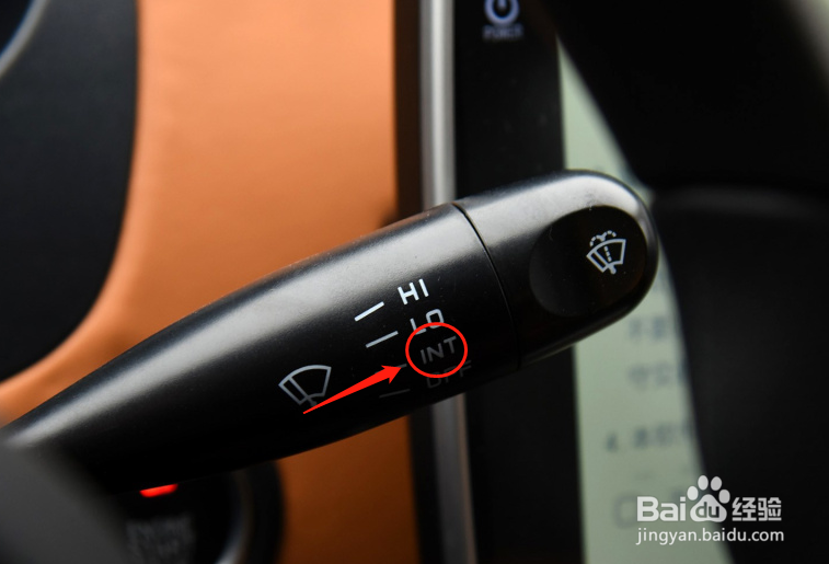 如何调节电咖EV10汽车雨刮功能