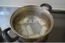 中华蚕宝果味山药的做法