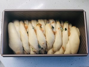 葱香肉松吐司的做法