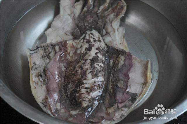 家庭自制芹菜烧墨鱼