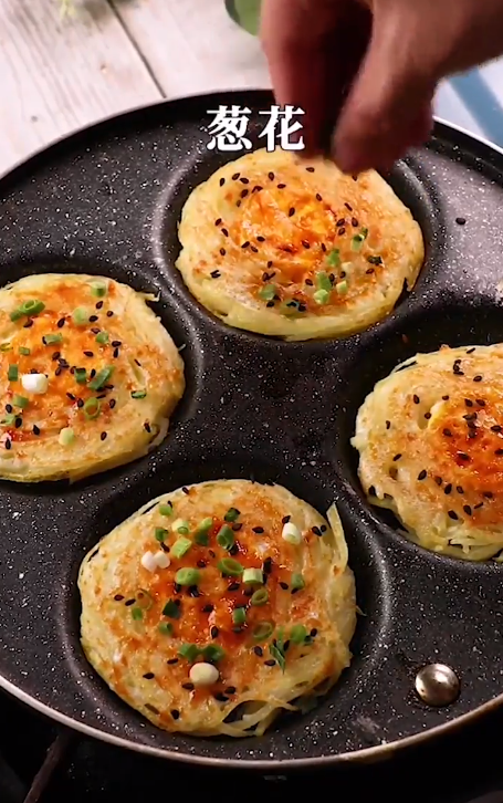 鸟巢煎蛋饼怎么做