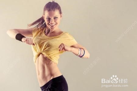 腹肌中间的沟怎么练