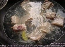 酥香肉嫩的江苏名菜－无锡骨