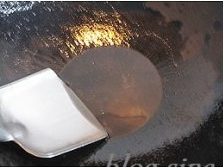 酱色猪蹄炖黄豆