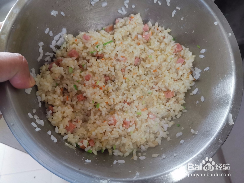 火腿丁炒米饭