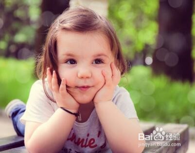 如何正确的保护孩子成长