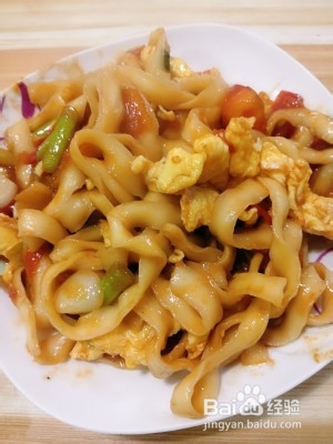 西红柿鸡蛋炒面的做法