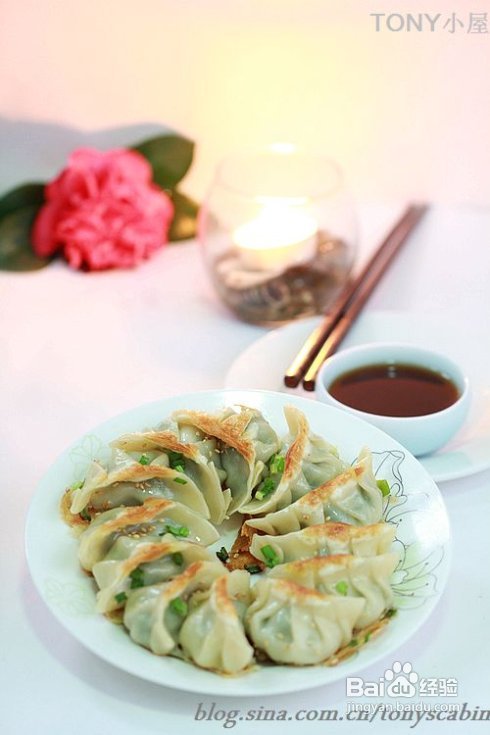 Tony小屋家8个独门秘籍分享这个冬天最好吃的金丝边煎饺