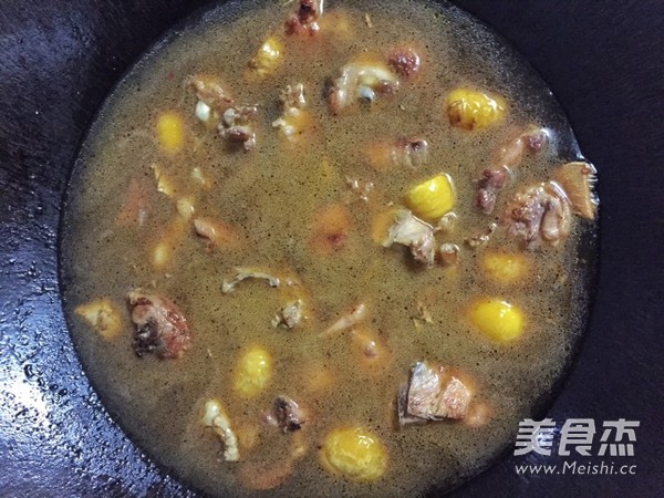 板栗焖鸡的做法