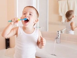 小孩可以怎么防止蛀牙