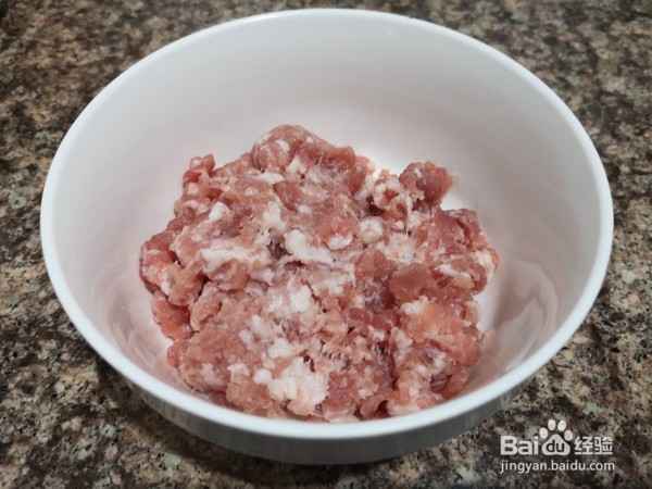 银丝抱金球的做法