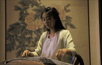 如何练好古筝筝内基本功