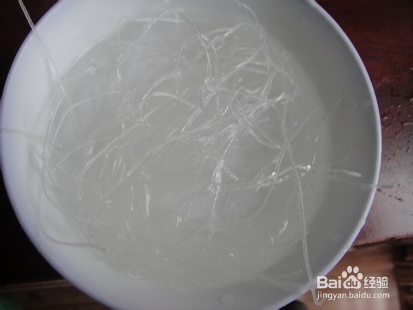 粉丝腊肠白菜煲！