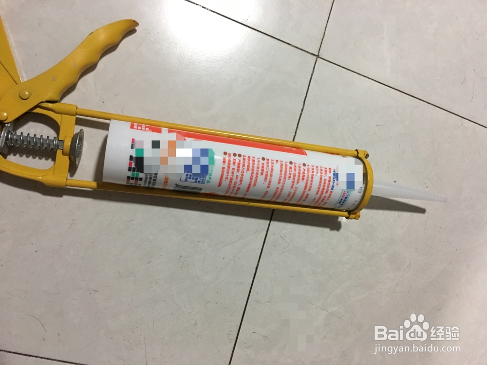 怎么安装玻璃胶工具？