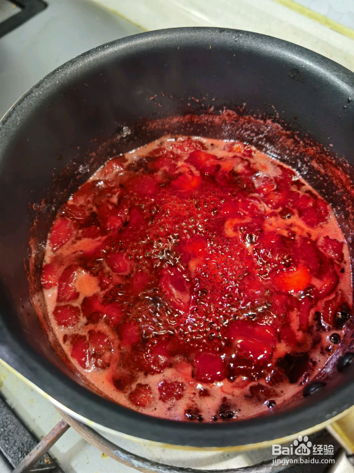 美美哒草莓酱的做法