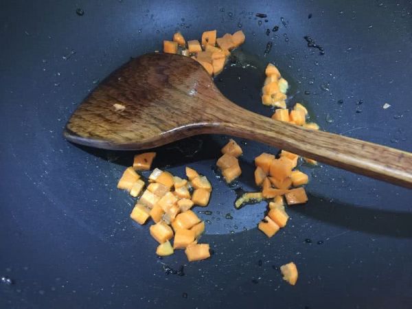 鲜虾杂蔬咖喱饭