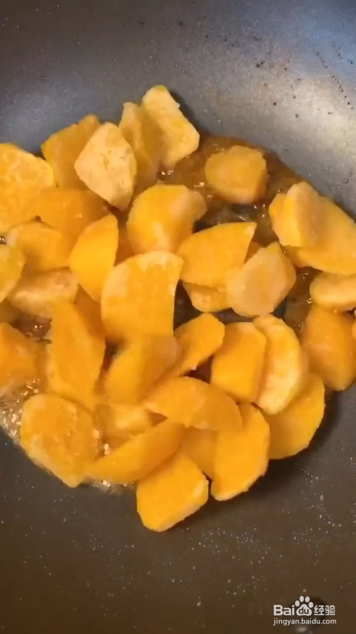 如何制作好吃的拔丝红薯
