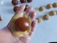 广式莲蓉月饼的做法