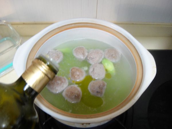 菌菇莴笋牛肉丸汤