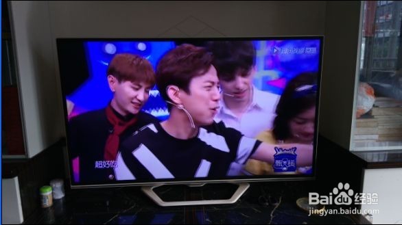 如何把手机上的腾讯视频投影到电视上播放